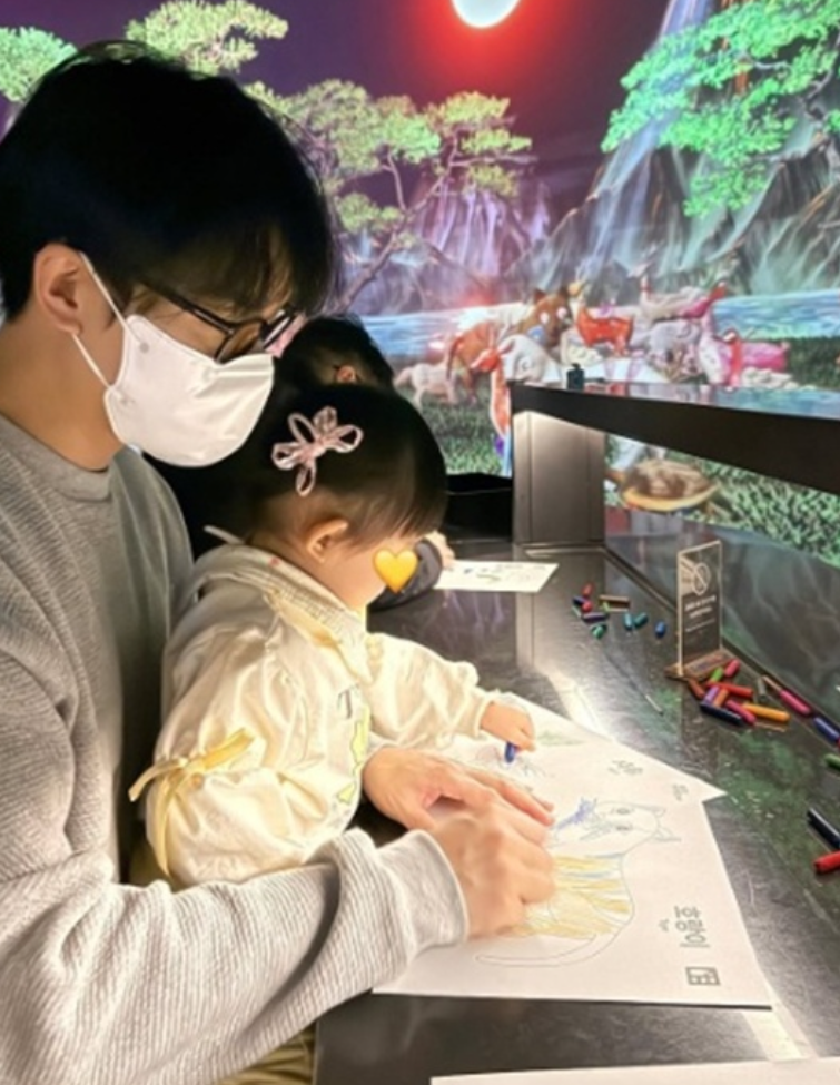 첫째 딸과 함께하는 이승기의 다정한 아빠 모먼트