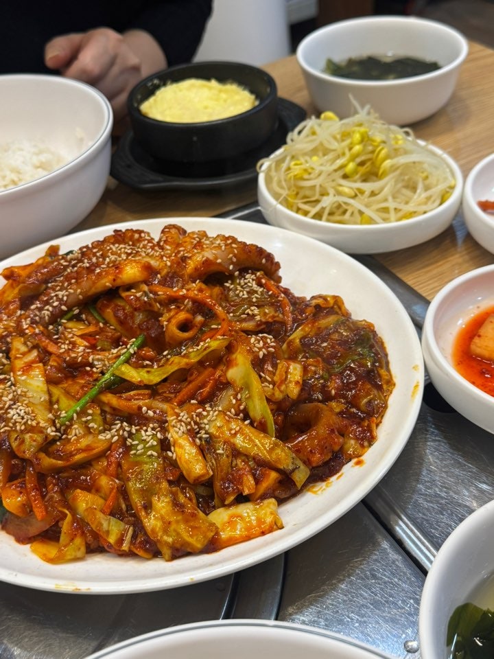 김흥관힘센낙지마당 초지점 사진 6
