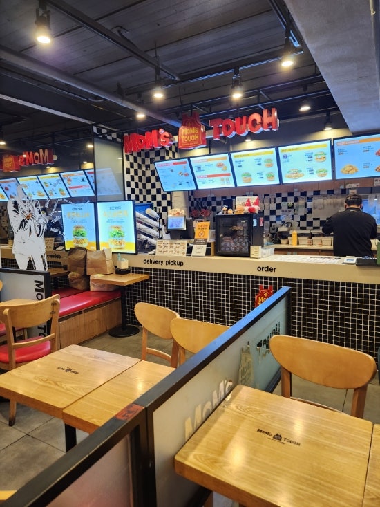 맘스터치 수원조원점 사진 6