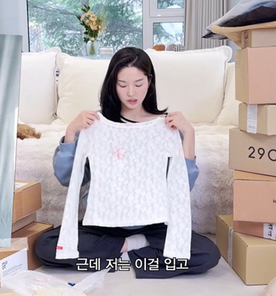 ‘전진♥’ 류이서, 레이스 상의 “단독 착용도 OK?”… 자신감 뿜뿌 패션
