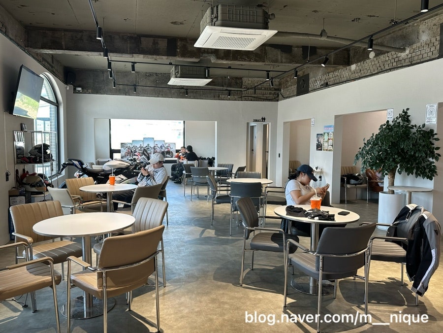 Baekrodeu(100ROAD) photo 5