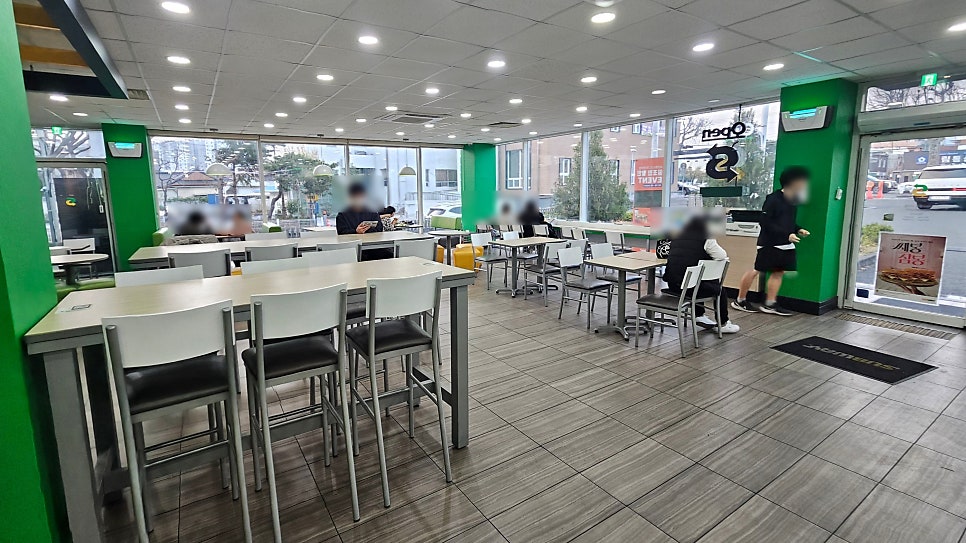 써브웨이 대구동촌DT점 사진 4