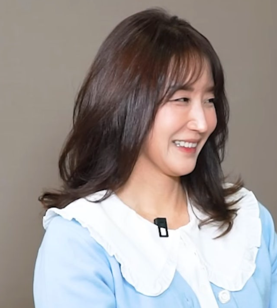김대희 와이프, 6살 연하 아내 지경선 김지민도 화들짝... 승무원 출신 미모에 요리 실력까지?....