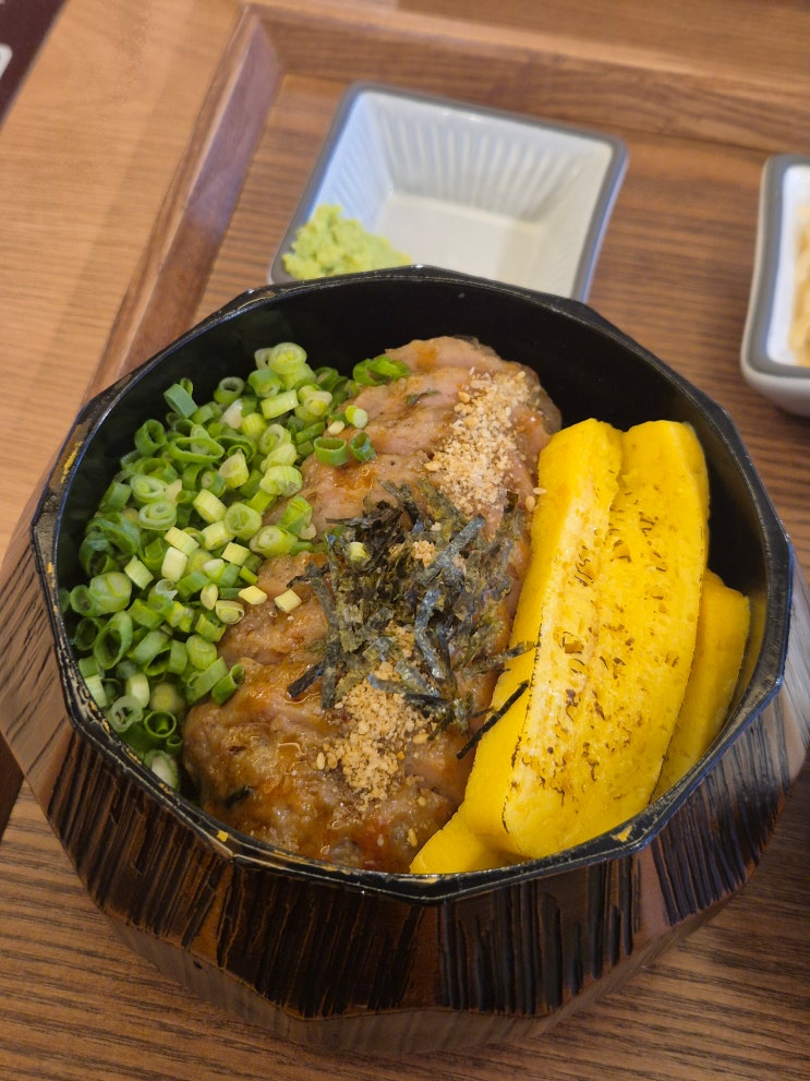  [교대역 맛집] 떡갈비 오차즈케 탄탄면 웨이팅 한식집 ::담떡::