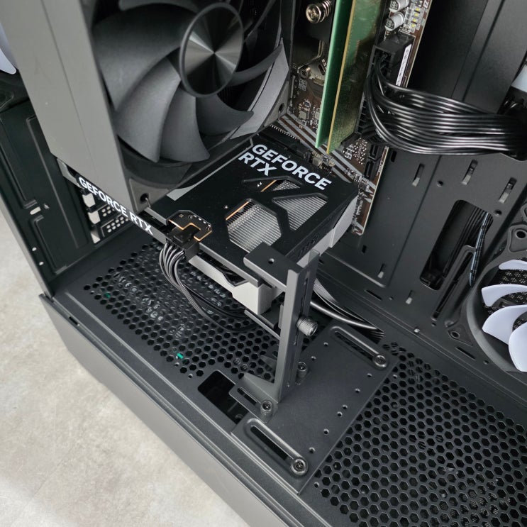  송파구 잠실동 컴퓨터수리 '새컴퓨터 윈도우11 설치' RTX 5060 그래픽카드 고장 당일 출장