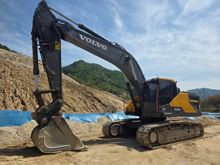  볼보 EC300E 2020년식 10 궤도형 중고굴삭기
