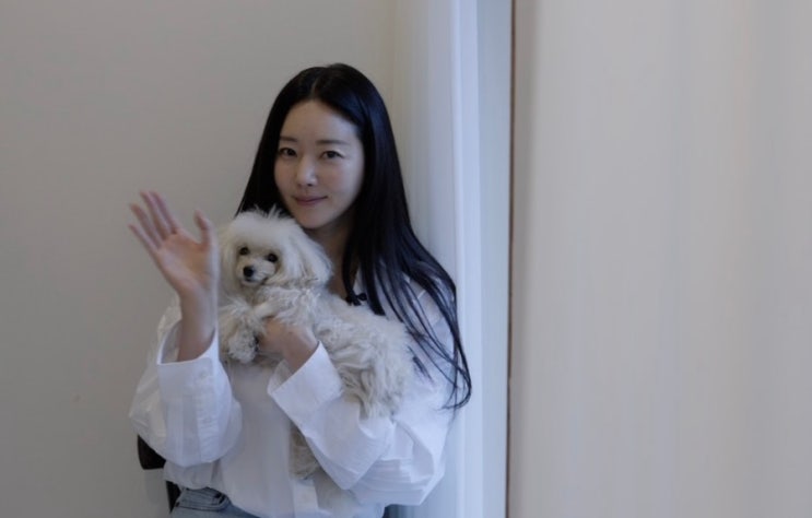  20대 같은 48세 김사랑 사복 패션! 오버핏 데님 셔츠 코디의 정석
