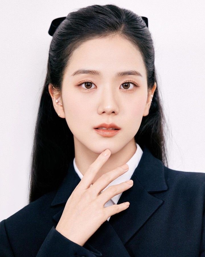 BLACKPINK Jisoo's Saju (Personality, Star Quality, Responsibility, Sibling Fortune)