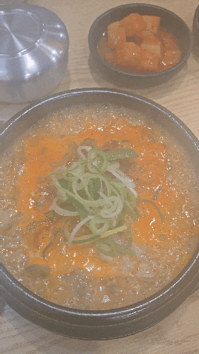  을지로입구역 국밥 맛집, 든든한 직장인 점심으로 제격인 가마솥순대국밥 (양지/얼큰 후기)