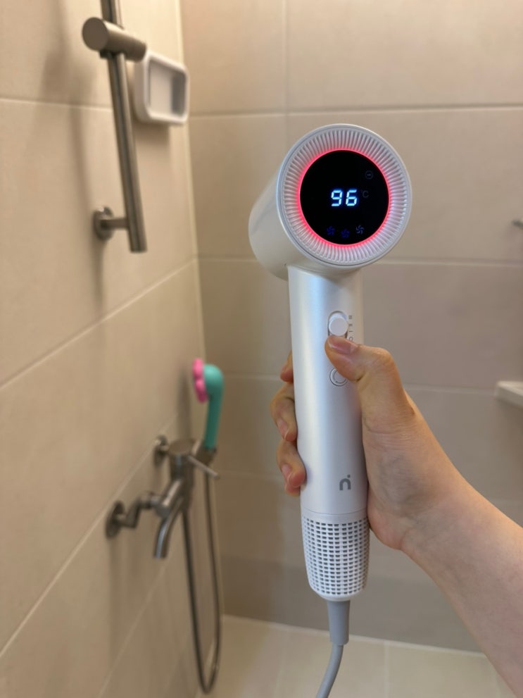  헤어드라이기 추천 아이닉 BLDC 토탈케어 iHD01 후기