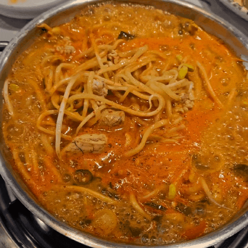  보쌈과 알곤이칼국수가 맛있는 손정보쌈 부산구서점