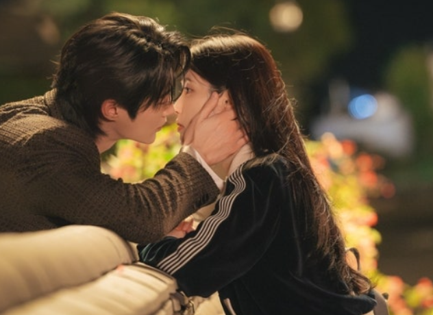   MBC ‘21세기 대군부인’ 시청률은 ‘대박’, 공감대는 ‘글쎄?’