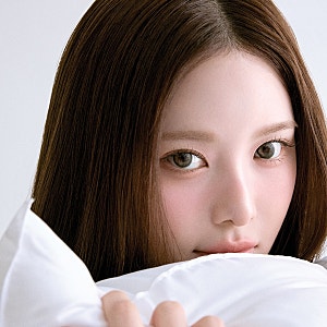 “캐주얼도 세련되게”... 이즈나 방지민, 젠지 매력 담은 화보 선보여