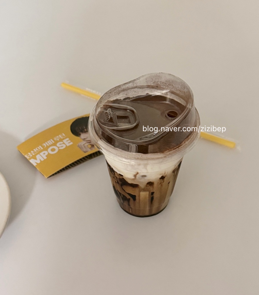 컴포즈커피 대구상인은하점 사진 1