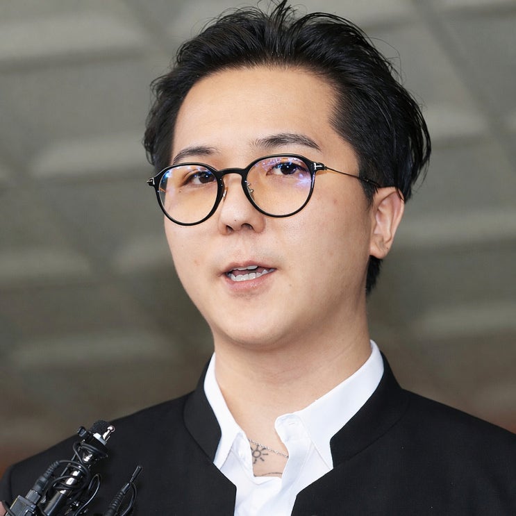  재복무 하겠다? 송민호 뒤늦은 후회에 여론은 더 뿔났다 (연예뉴스)
