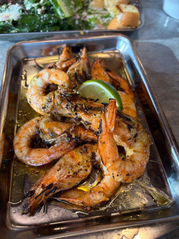  [경주 맛집]  입안에서 터지는 100% 소등심의 풍미! 황리단길 인생 함박스테이크 '짚불함박'