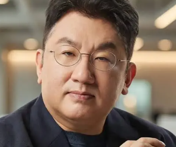  경찰, 방시혁 의장 구속영장 신청...하이브 주가 촉각