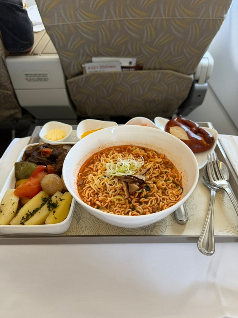 방콕-인천 아시아나 OZ744 A321-200NEO 비즈니스 탑승, 기내식 후기