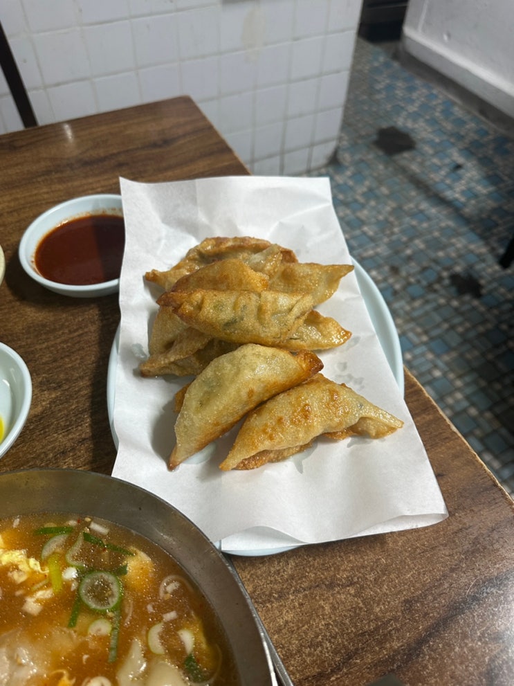  영도 숨은 맛집 | 깡깡이마을 골목 수제만두 맛집 복성만두 후기