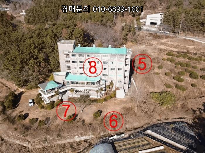  경남 거제시 둔덕면 학산리, 바다 조망 가능한 대형 숙박시설 법원경매! 4회 유찰로 감정가 36%까지 하락한 특별한 투자 기회 (2025타경372)