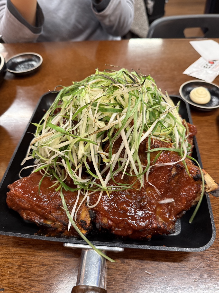 뼈칼집 광주용봉점 사진 6