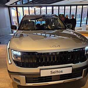 2026 기아 SUV 셀토스 하이브리드 내부 실내 색상 순위 |  인기트림 순위·판매량 완벽 정리