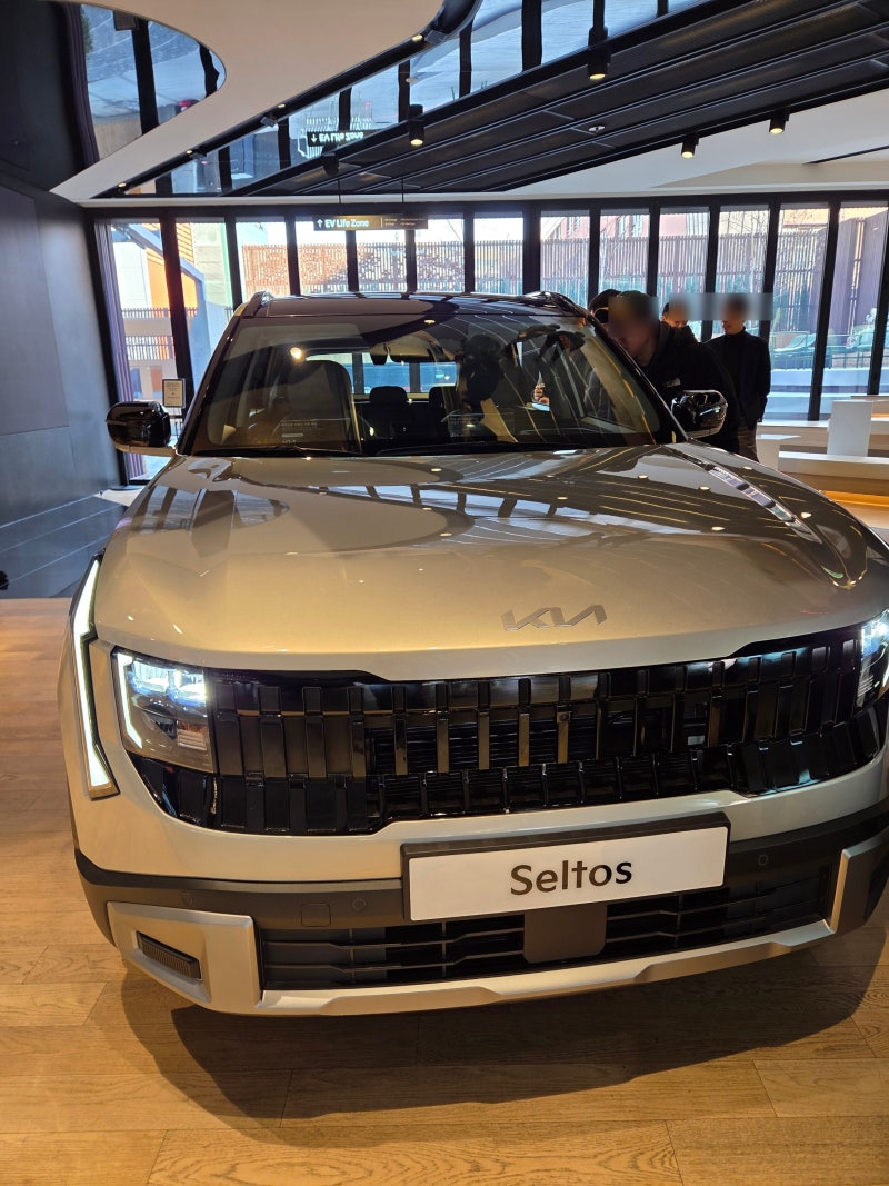 2026 기아 SUV 셀토스 하이브리드 내부 실내 색상 순위 | 인기트림 순위·판매량 완벽 정리