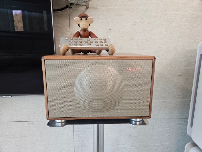 제네바 스피커 M 사이즈 블루투스 연결 월넛 색상 사용후기