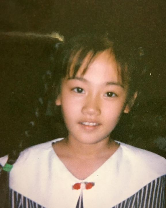  예쁜 외모 때문에 힘들었던 시절 극복하고 히피펌 똑단발로 스타일 변신한 여배우?!