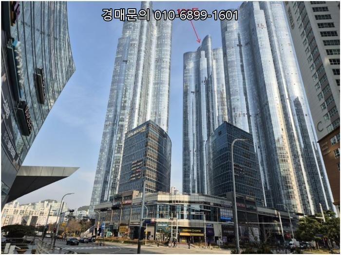  부산 해운대구 마린시티 최고급 아파트, 해운대두산위브더제니스 101동 43층 법원 부동산 경매 – 눈부신 오션뷰와 함께하는 특별한 투자 기회! 2024타경6958