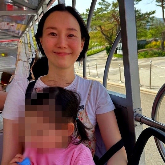 이유영 둘째 9월 출산 앞둔 근황, 붕어빵 첫째 딸과 봄나들이