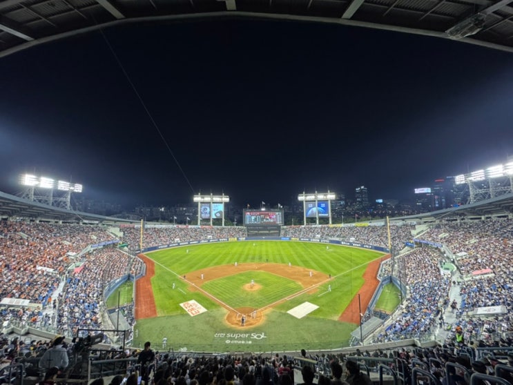  [서울일상] LG트윈스 평일 직관후기 - LG트윈스 vs 한화 이글스 평일 잠실 홈경기 직관! 계열사 티켓 예매방법, 치킨과 맥주, 먹거리, 좌석추천 1루 네이비석 317블록