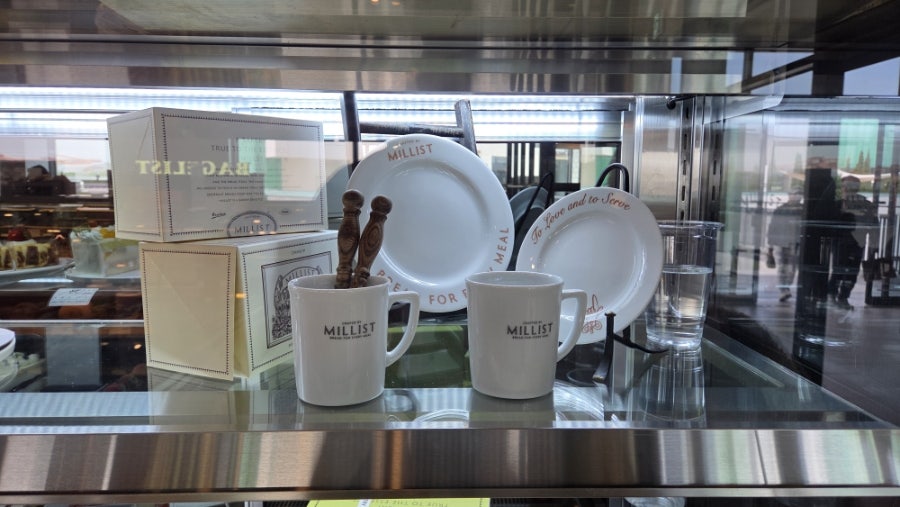 밀리스트 현대프리미엄아울렛김포점 사진 4