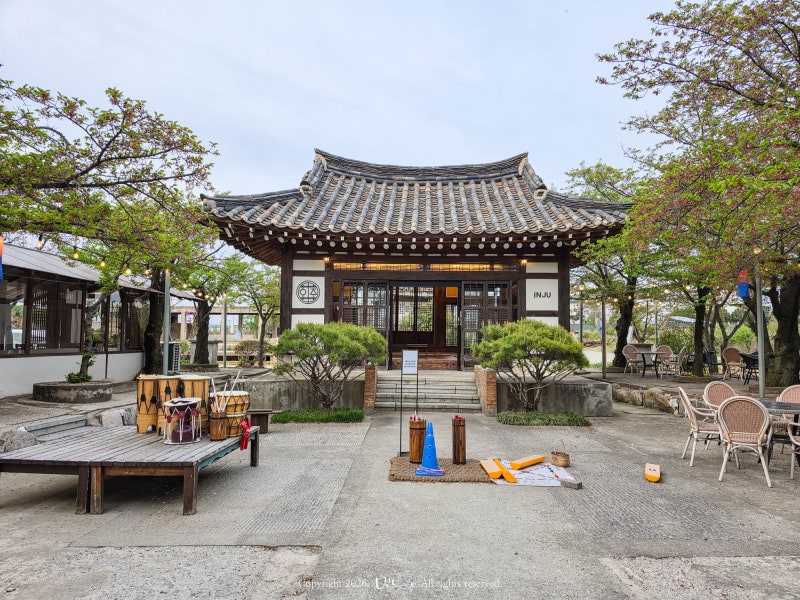 사진 2