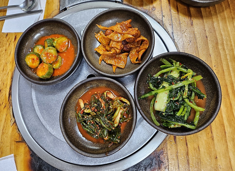 능이백숙묵은지생삼겹 사진 6