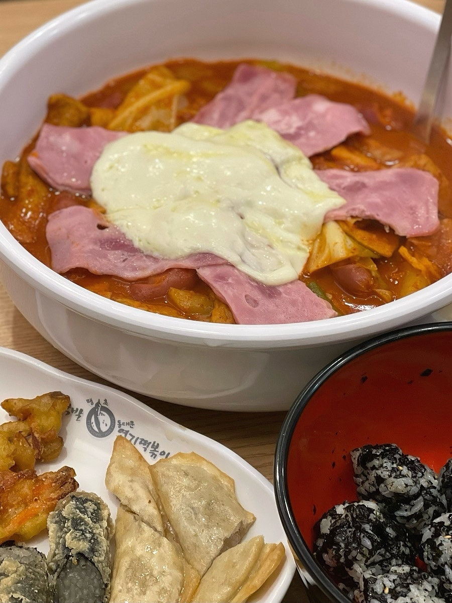 동대문엽기떡볶이 이문점 사진 4