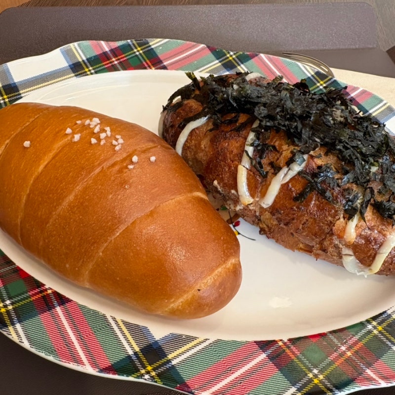 일산백석카페 소금빵맛집 아보디저트 명란감자소금빵 모카소금빵 3일연속방문할정도인가 ....