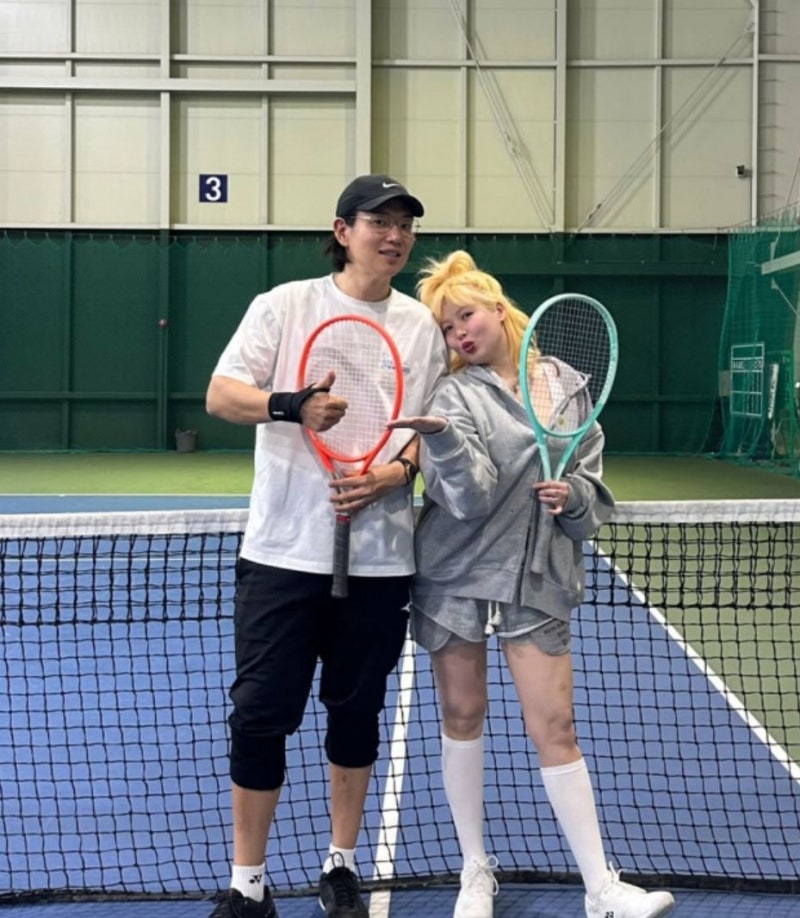 용준형 현아 부부 테니스 모임, 장성규 SNS 근황