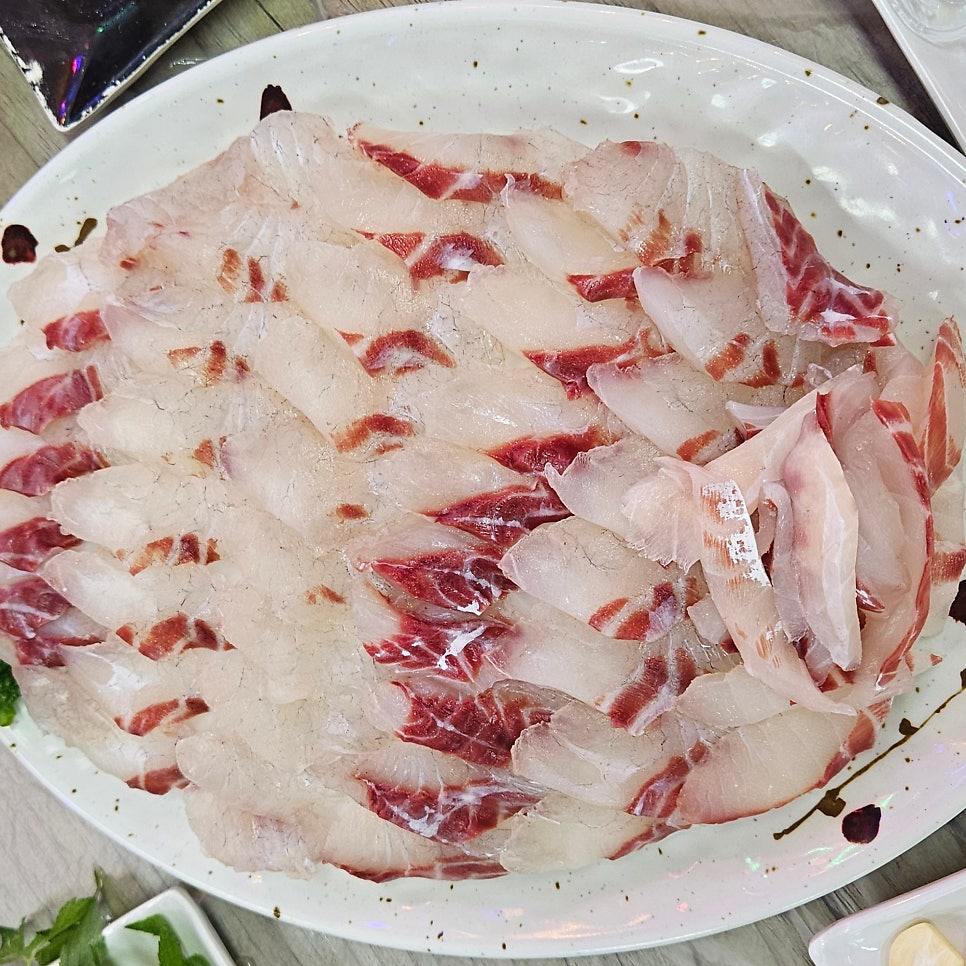 현대횟집 사진 2