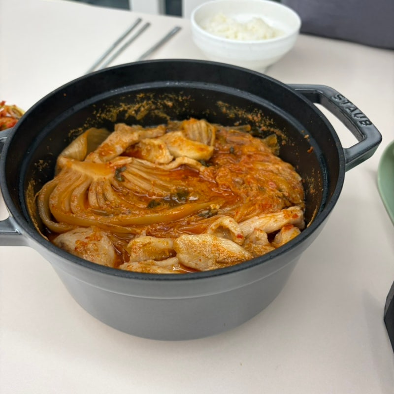 초보레시피/집들이요리추천/강민경 항정살김치찜 레시피