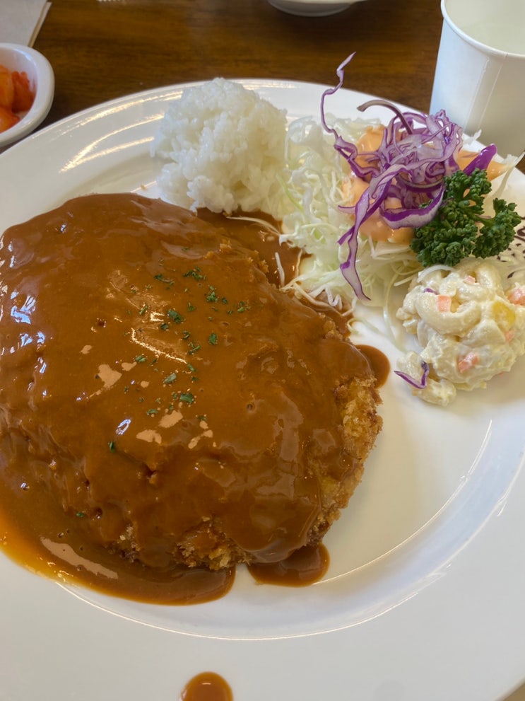  (내돈내산) 동부산아울렛 맛집 : 경양식돈까스 델리돈까스(feat. 벚꽃길)