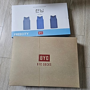 BYC 중년 남자 런닝과 정장 양말