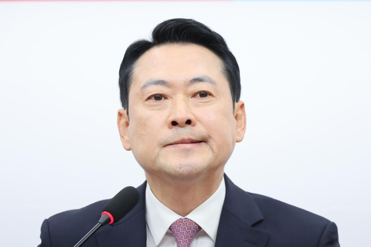 <b>장동혁 사퇴 요구</b> 일축, 지방선거 앞 국민의힘 내홍이 커지는 이유