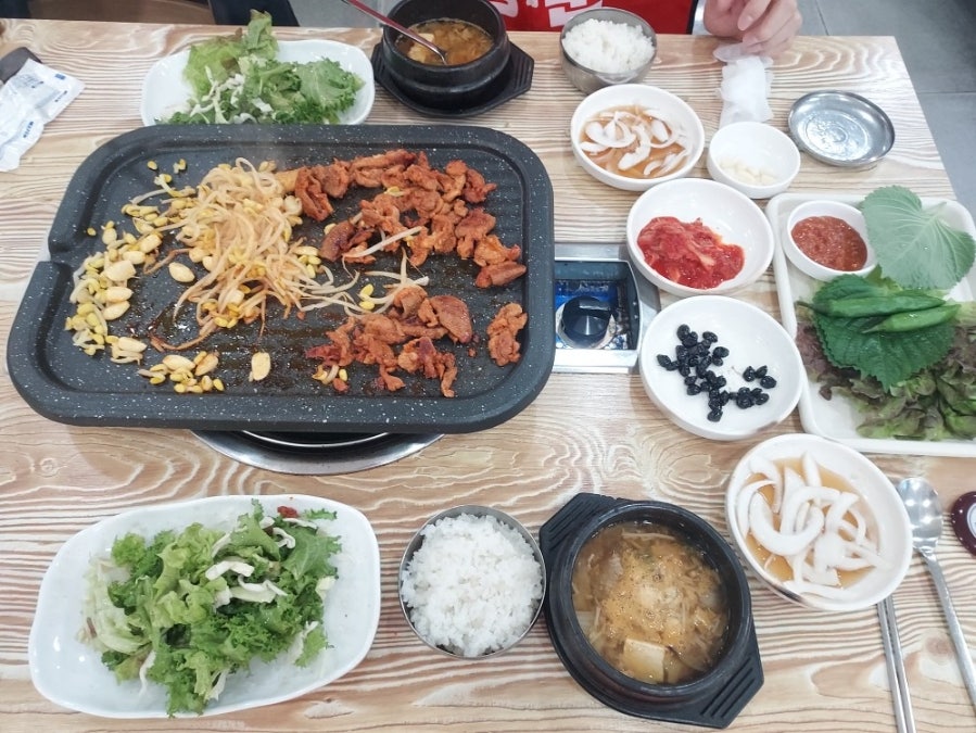 명품생오리 화명본점 사진 2