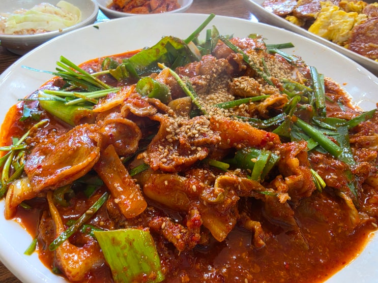  [울산 달동 맛집] 집밥 감성 제대로! 두루치기 근본 '온동네식당' 수집 완료 