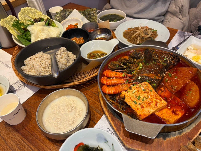 제주맛집 [고집돌우럭 제주공항점] - 제주 공항 근처 아기와 함께 가기 좋은 식당