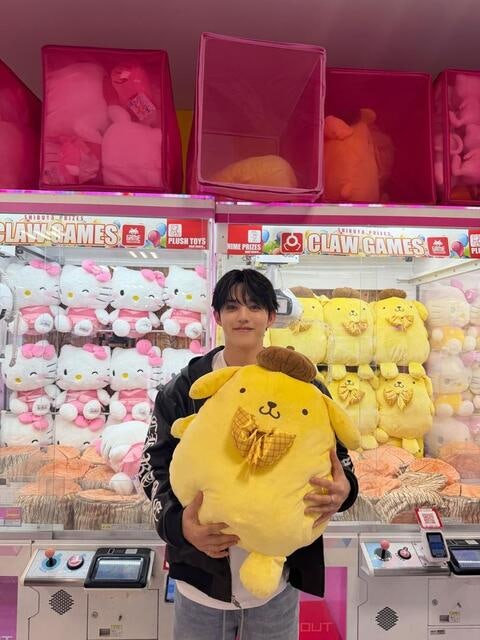 SEVENTEEN S.COUPS 獲得布丁狗玩偶！日本紀念照引人注目