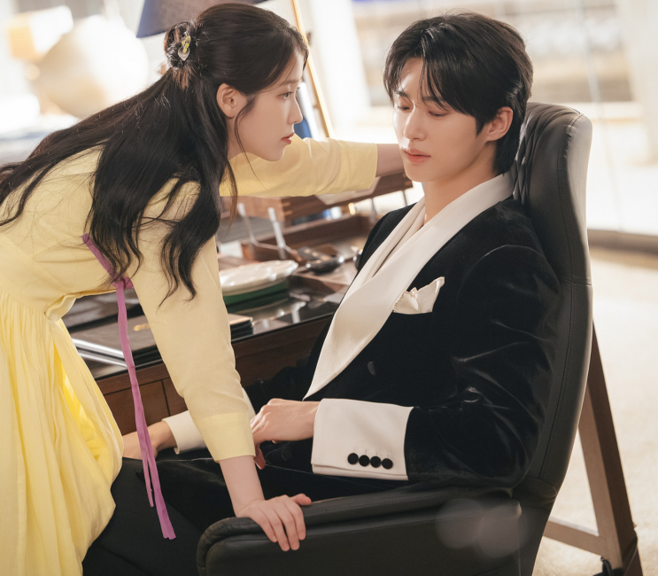  아이유 변우석, 시청률 13.7% 돌파! 두 사람의 신뢰가 만든 기적