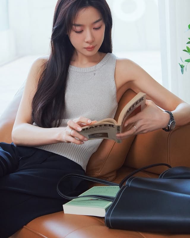 이청아가 프론투라인을 걸치면… ( + 착장 정보)