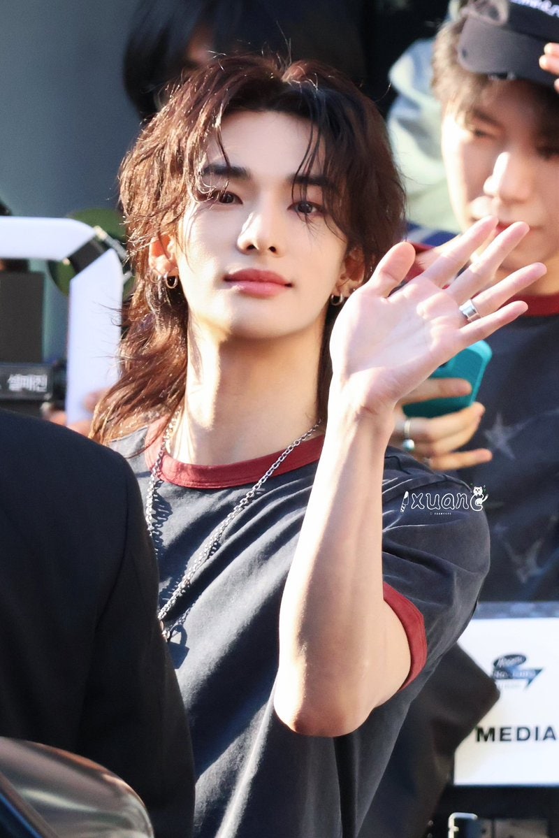 Stray Kids Hyunjin X GUESS Seongsu Pop-up